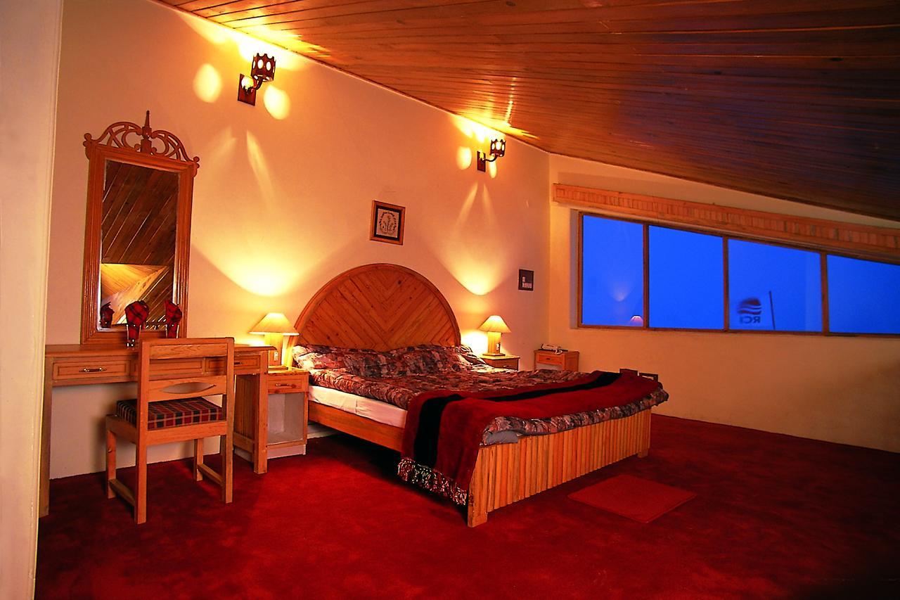 Clifftop Club Auli Joshīmath Kültér fotó